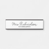 パーソナライズされた先生名等級シンプルモダン サインプレート (正面)