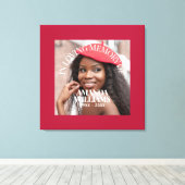 パーソナライズされた写真とテキストのメモリアル レッド キャンバスプリント (インサイチュ (ウッドフロア))