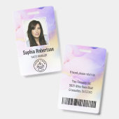 パーソナライズされた写真名バイオレットウォーターカラー社員 バッジ (正面&裏面)