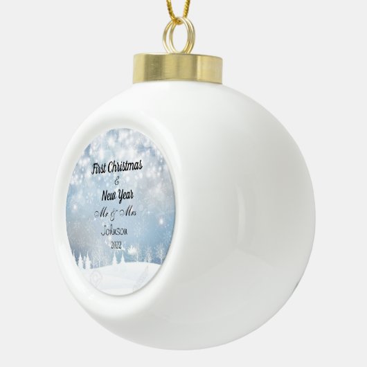 パーソナライズされた初めてのクリスマスと新年 セラミックボールオーナメント (右)