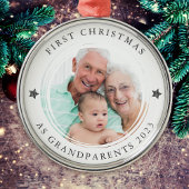 パーソナライズされた初めてのクリスマスを祖父母の写真として メタルオーナメント