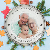 パーソナライズされた初めてのクリスマスを祖父母の写真として メタルオーナメント