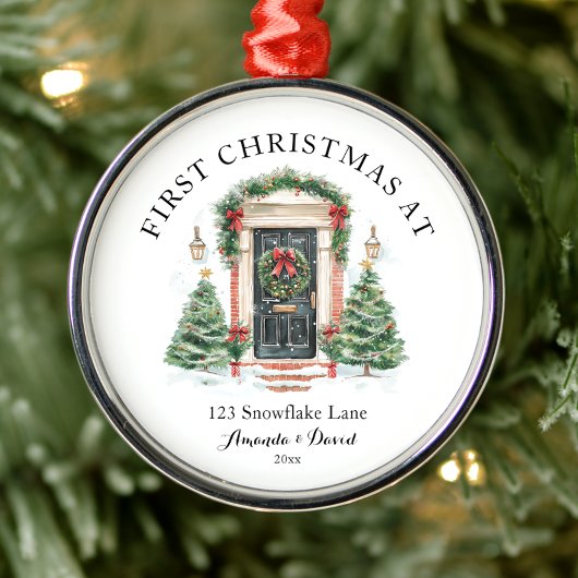 パーソナライズされた初めてのクリスマスアットザニューホーム メタルオーナメント