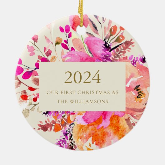 パーソナライズされた初めてのクリスマスピ結婚したンクフローラ セラミックオーナメント (裏面)