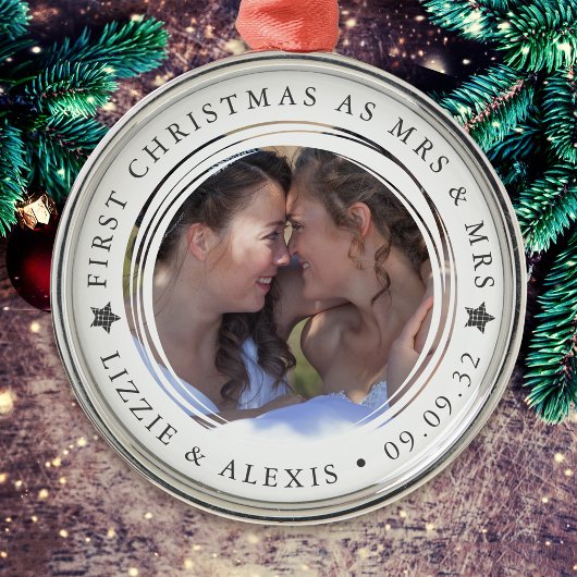 パーソナライズされた初めてのクリスマスミセス&ミセス写真 メタルオーナメント