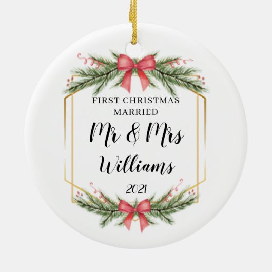 パーソナライズされた初めてのクリスマス結婚したミセス セラミックオーナメント (裏面)