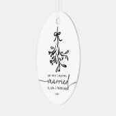 パーソナライズされた初めてのクリスマス結婚した名 メタルオーナメント (正面左)