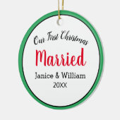パーソナライズされた初めてのクリスマス結婚した セラミックオーナメント (左)