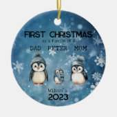 パーソナライズされた初めてのクリスマス3人 セラミックオーナメント (正面)