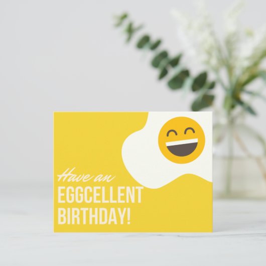 -パーソナライズされた卵の誕生日おもしろい ポストカード (スタンド正面)