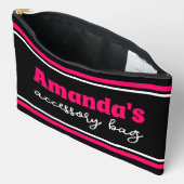 パーソナライズされた名前をカスタムする アクセサリーポーチ (見開き)