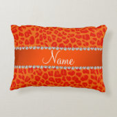 パーソナライズされた名前orange leopard pattern アクセントクッション (裏面)