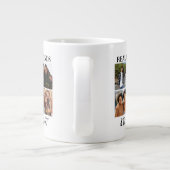 「パーソナライズされた実在Friends Still Exist」写真 ジャンボコーヒーマグカップ (裏面)