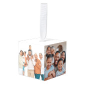 パーソナライズされた家族の写真クリスマス キューブオーナメント (正面アングル)