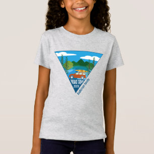 パーソナライズされた山への家族旅行 Tシャツ