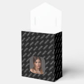 パーソナライズされた応援フォト名スクリプトブラック フェイバーボックス (オープン)