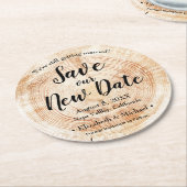 パーソナライズされた救ニュー・デイト・ウッド・プリント結婚ズ ラウンドペーパーコースター (アングル)