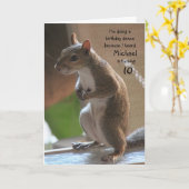 パーソナライズされた氏名/年齢の誕生日、踊りリス カード (黄色い花)