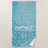 パーソナライズされた水中競技プールの反射 ビーチタオル (正面)