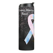 パーソナライズされた流産ロスのピンクとブルーリボン タンブラー (回転左)