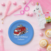 パーソナライズされた消防車ボーイ誕生日 ペーパープレート (パーティー)