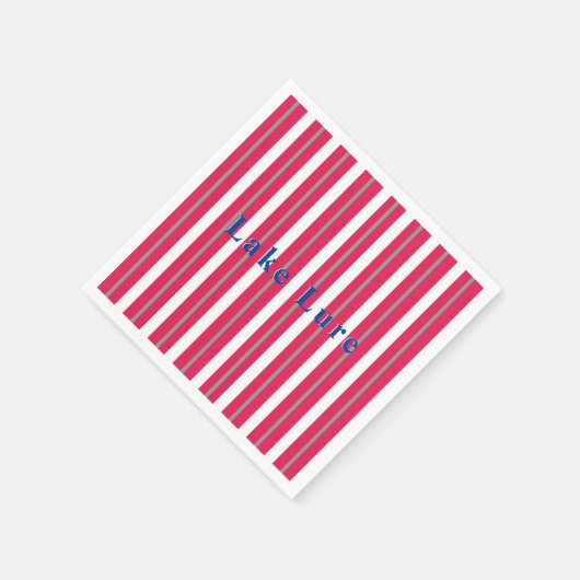 パーソナライズされた湖またはビーチ赤ストライプの白 スタンダードカクテルナプキン (角)