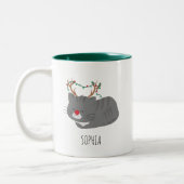 パーソナライズされた猫好きトナカイ ツートーンマグカップ (左)