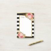 パーソナライズされた白黒ストライプピンク金ゴールドフローラ ポストイット (デスク上)