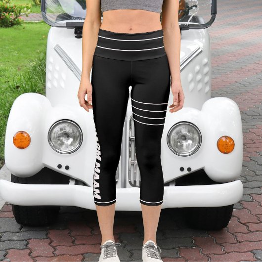 パーソナライズされた白黒ペットキャットネームストライプのディ カプリレギンス