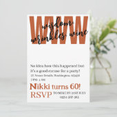 パーソナライズされた知恵、しわ、ワインの誕生おもしろい日 招待状 (スタンド正面)