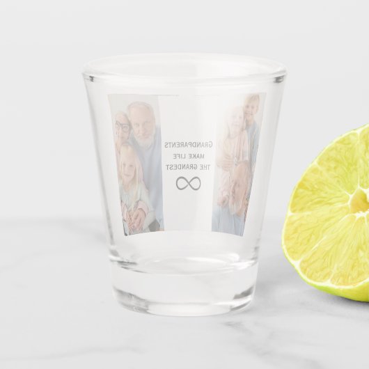 パーソナライズされた祖父母の写真と文字ショットグラス ショットグラス (裏面)