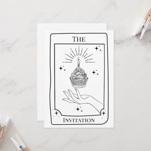パーソナライズされた神秘的なブラック＆ホワイトのタロットカード 招待状 (正面/裏面インサイチュ)