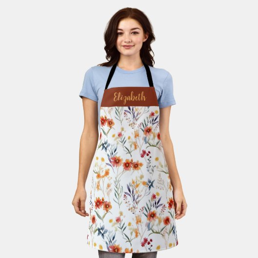パーソナライズされた秋ウォーターカラーガーデンオールオーバープリント エプロン (着用した状態)