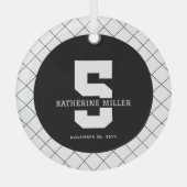 パーソナライズされた第5誕生日モダン及びエレガント ガラスオーナメント (正面)