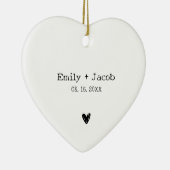 パーソナライズされた結婚カップル結婚した婚約 セラミックオーナメント (右)