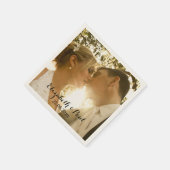 パーソナライズされた結婚写真モノグラム スタンダードカクテルナプキン (角)