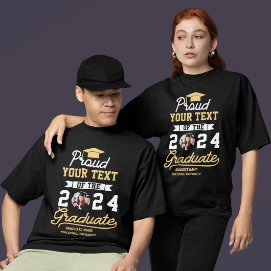 パーソナライズされた誇りを持った卒業式 Tシャツ