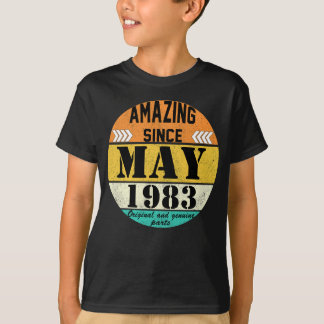 パーソナライズされた誕生日かわいらしアメージングレトロヴィンテージ Tシャツ