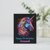 パーソナライズされた誕生日パーティーユニコーンファンタジー ポストカード (スタンド正面)