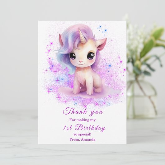 パーソナライズされた誕生日ピンクと紫のユニコーン サンキューカード (スタンド正面)