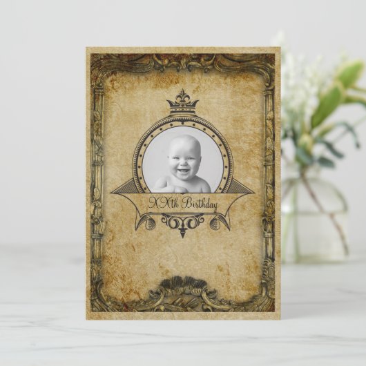 パーソナライズされた誕生日写真テンプレートレトロヴィンテージ 招待状 (スタンド正面)