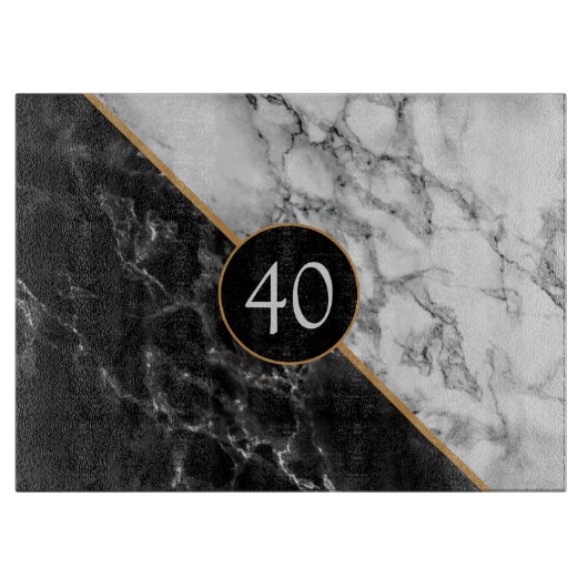 パーソナライズされた誕生日周年記念カットボード カッティングボード (正面)