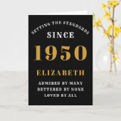 パーソナライズされた誕生日1950名前の追加ブラック カード (黄色い花)