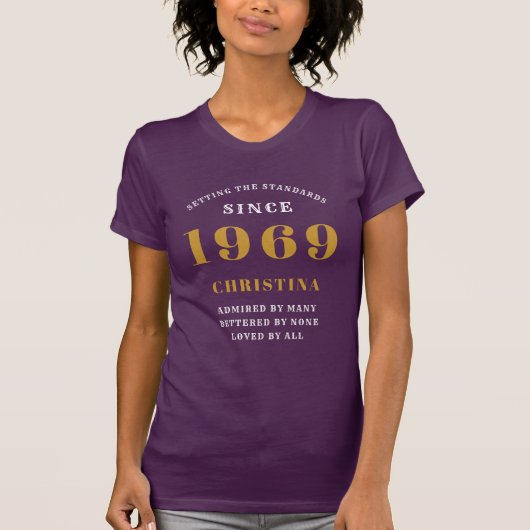 パーソナライズされた誕生日1969名前の追加モノグラム Tシャツ (正面)