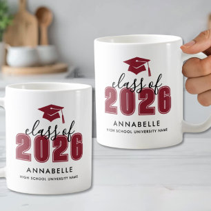 パーソナライズされた赤い卒業マグ コーヒーマグカップ