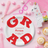 パーソナライズされた赤と白卒業 ペーパープレート (パーティー)