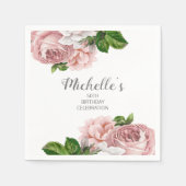 パーソナライズされた赤面ピンクウォーターカラーフローラ誕生日 スタンダードカクテルナプキン (正面)