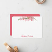 パーソナライズされた赤面ピンクウォーターカラーフローラ開花 ノートカード (正面/裏面インサイチュ)