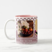 パーソナライズされた赤面ピンクフォトフレーム水玉模様マグ ツートーンマグカップ (左)