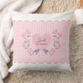 パーソナライズされた赤面ピンクフローラハート クッション (ブランケット)